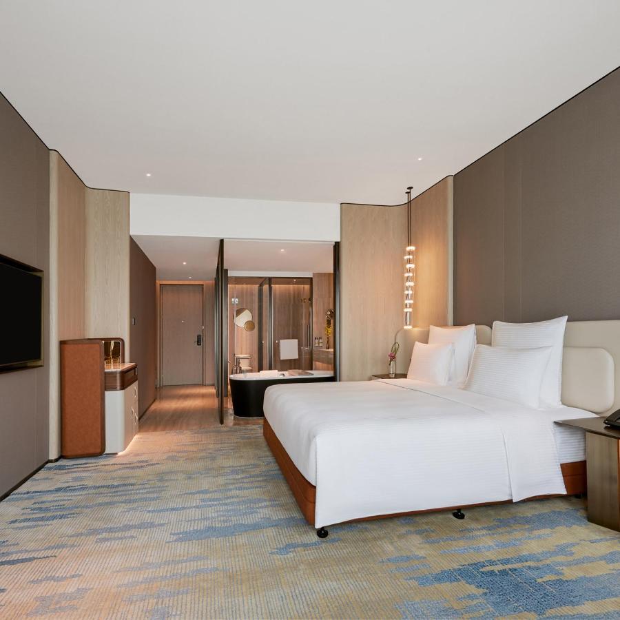 Pullman Shenzhen North Hotell Exteriör bild