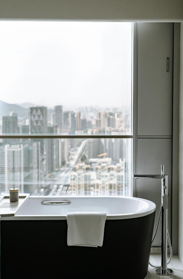 Pullman Shenzhen North Hotell Exteriör bild